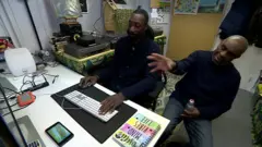 انتقاد از جوایز سینمایی؛ چرا نامزدها تنوع ندارند؟