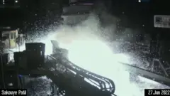 تصاویری که گروه هکری گنجشک درنده از لحظه انفجار در کارخانه فولاد خوزستان در صفحه تلگرام منتشر کرده است