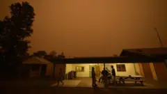 Evler tahliye ediliyor