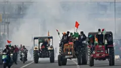 రైతుల ట్రాక్టర్ ర్యాాలీ