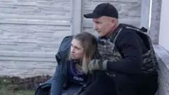 Волонтеры и группа Би-би-си под обстрелом