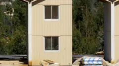 సగం ఇల్లు