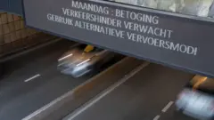 Brüksel uyarı