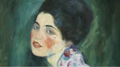 تابلو "پرتره یک بانو" در سال ۱۷-۱۹۱۶ توسط گوستاو کلیمت کشیده شد