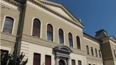 Zgrada Matice srpske nalazi se na ćošku ulice Matice srpske i Trga Marije Trandafil