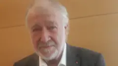 Pierre Galand avuga ko mu batanze uburyo bwo kugura ibirwanisho vyakoreshejwe muri jenoside harimwo n’Ibanki y’isi yose n’ikigega mpuzamakungu FMI