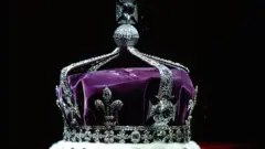 La corona de la Reina Madre.