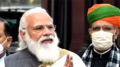 नरेंद्र मोदी