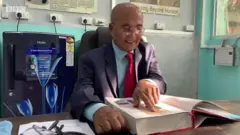 डॉ धनीराम