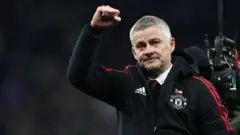 Manchester United đã giành ba điểm quan trọng trước Tottenham