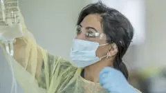 மருத்துவர்
