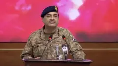 जनरल असीम मुनीर यांनी बुधवारी ओव्हरसीज पाकिस्तानी कन्व्हेन्शन 2025 मध्ये भाषण केलं.