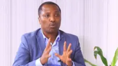 Obbo Taayyee Danda'aa, deetaa ministera Nagaa duraanii
