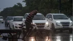 મુંબઈમાં વરસાદની તસવીર