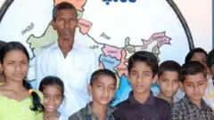 ન્યૂપાડપૂ ગામ ખાતે 2000ની સાલમાં 28 બાળકો સાથે સ્કૂલ શરૂ કરી