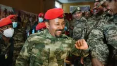 ጠቅላይ ሚኒስትር ዐቢይ (የቆየ ፎቶ)