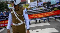 වෘත්තීය සමිති උද්ඝෝෂණ