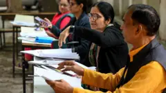 उत्तर प्रदेश में एसआईआर की प्रक्रिया आखिरी चरण में है