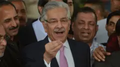 خواجہ آصف (فائل فوٹو)