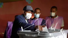 ጠቅላይ ሚኒስትር ዐብይ ድምጽ ሲሰጡ