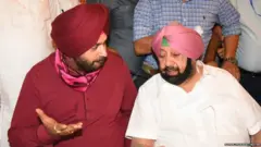 ਸ਼ੁੱਕਰਵਾਰ ਸਵੇਰੇ ਵੇਲੇ ਨਵਜੋਤ ਸਿੰਘ ਸਿੱਧੂ ਤੇ ਕੈਪਟਨ ਅਮਰਿੰਦਰ ਦੀਆਂ ਤਸਵੀਰਾਂ