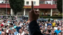Солигорск. Работники ОАО "Беларуськалий" во время митинга на главной площади города около исполкома