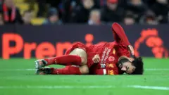 محمد صلاح يتألم