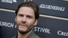 Daniel Brühl.