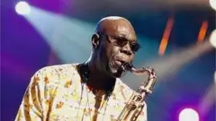 Manu Dibango testé positif au coronavirus