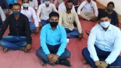 शिक्षक भरतीसाठी पात्र उमेदवारांचं आझाद मैदान येथे आंदोलन सुरू आहे.