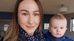 貝克（Lucy Baker）在2018年生子時，請了六個月產假。