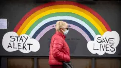 Штам "Дельта". Що про нього відомо