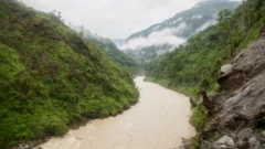 अरुण तेश्रो