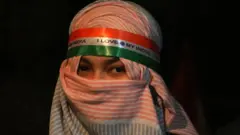 દેખાવકારની તસવીર
