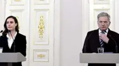 Minisitiri w'intebe Sanna na Perezida Sauli mu kiganiro n'abanyamakuru