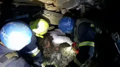 врятовані з-під завалів