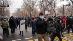 протесты в алмате