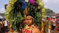မြန်မာြပည်က တောင်အာရှသားတို့ရဲ့ ရိုးရာပွဲ
