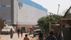 عمدة تيخوانا تقول إن هذا الاستثمار من أمازون سيخلق وظائف ويحقق الرفاهية لأهالي المنطقة