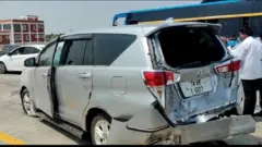 அமைச்சர் வேலுமணி சபாநாயகர் தனபால் சென்ற கார்கள் விபத்து
