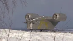 Модель Razor Crest на снежном поле