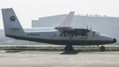 नेपाळ, हवाई वाहतूक, तारा एअर, भारत, मुंबई