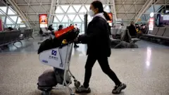 習近平的書架、台灣移民署爭議事件、新冠變種等本周更多重要故事