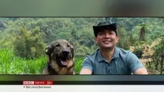 AA ရဲ့ စစ်ဦးစီးချုပ်က အနောက်ပိုင်းတိုင်းစစ်ဌာနချုပ်တိုင်းမှူး ကို တွစ်တာမှာ စိန်ခေါ်