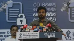 සඳ හිරු සෑයේ තැන්පත් කළේ රන් පිළිමය ද ? රන් ගෑ පිළිමය ද?