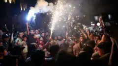 خوشحالی شماری از شهروندان سوریه از کشته شدن حسن نصرالله‌