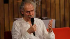 El médico y escritor Arnoldo Kraus