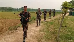 সিলেট সীমান্তে সতর্ক অবস্থানে রয়েছেন বিজিবি'র সদস্যরা (প্রতীকী ছবি)