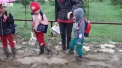 Astara Selive kendi yol problemi