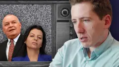 Фрэнсис Скарр работает в службе мониторинга Би-би-си, анализируя, о чем говорят на российском гостелевидении.